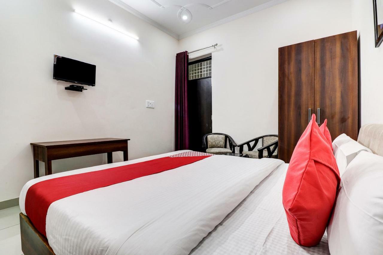 Oyo 38208 Hotel Prakash Kunj Lucknow Bagian luar foto