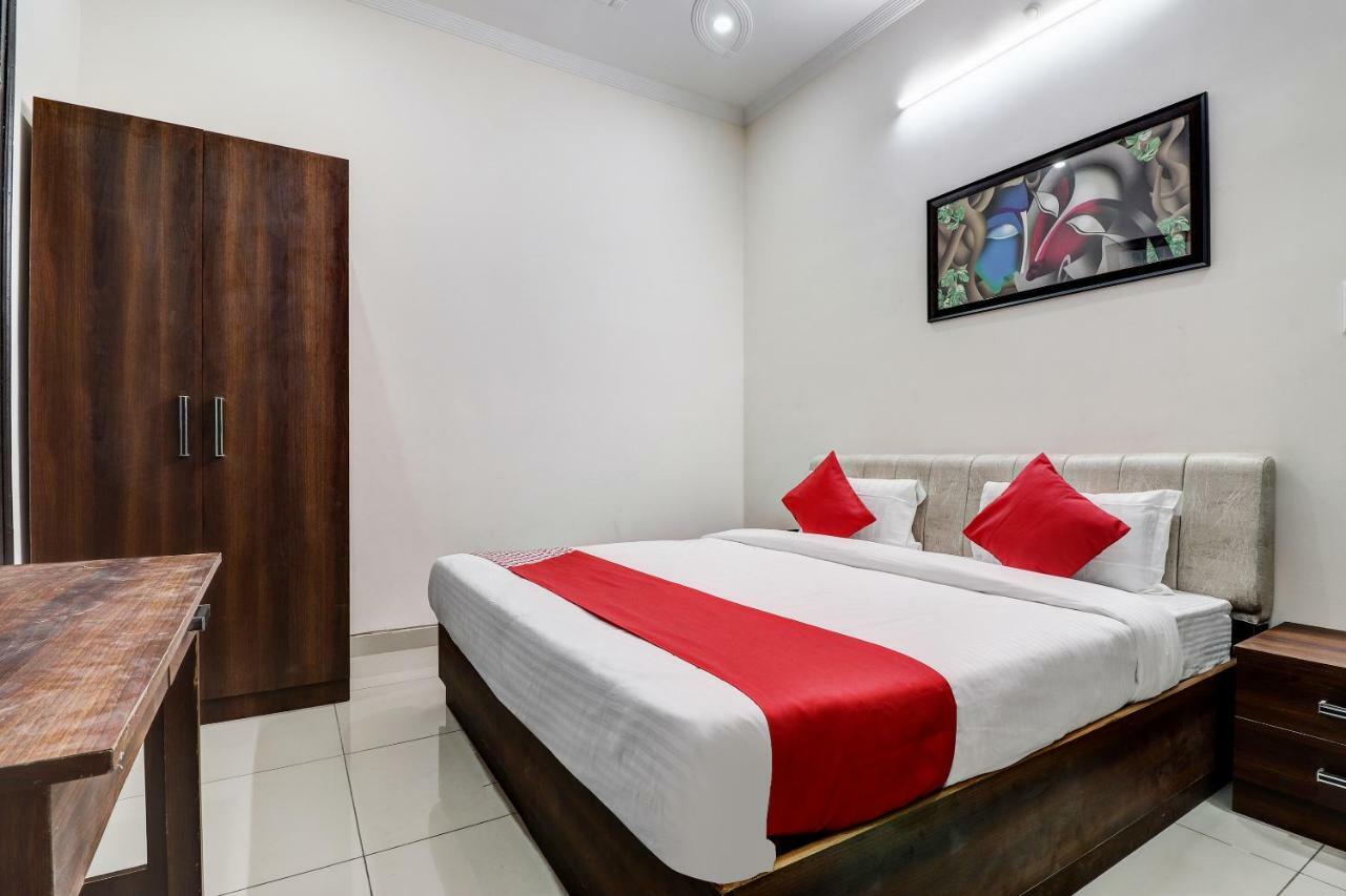 Oyo 38208 Hotel Prakash Kunj Lucknow Bagian luar foto