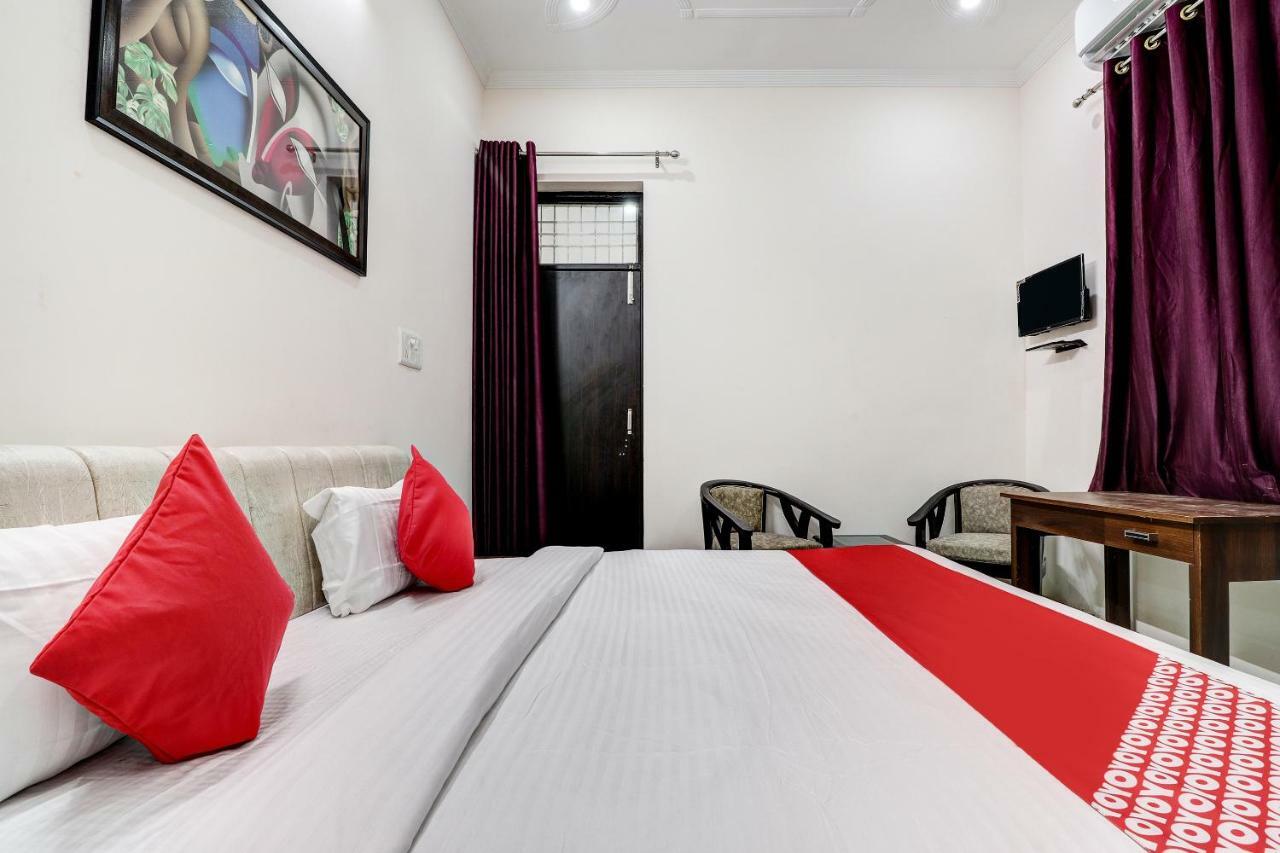 Oyo 38208 Hotel Prakash Kunj Lucknow Bagian luar foto